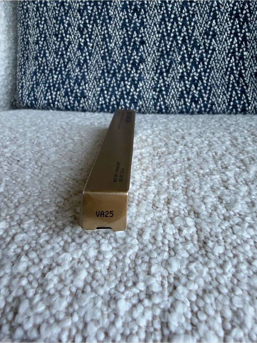 Hourglass Voyeur Eyeshadow Stick~ Equinox